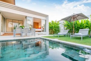 Why hire experienced pool contractors for quality construction