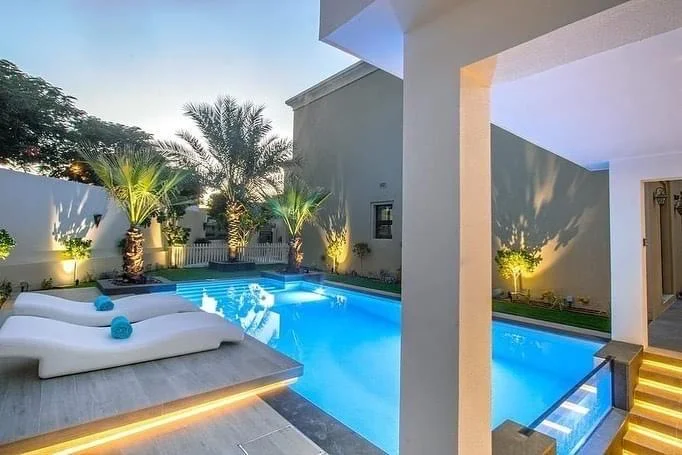 pool builders in Dubai