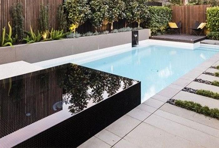 Swimming pool jacuzzi Dubai