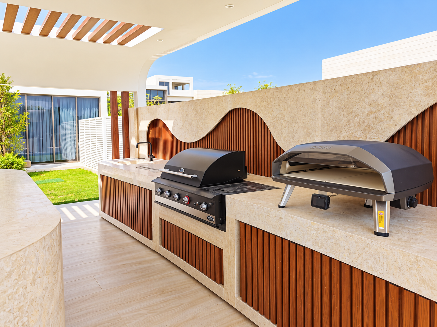 Built-in Outdoor BBQ Kitchen Counter